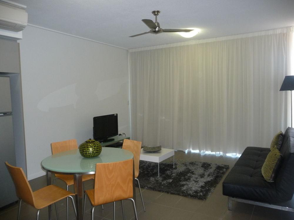 ไดเร็ค โฮเต็ล - โฮลบอร์น แอท เซ็นทรัล Aparthotel ทาวน์วิล ภายนอก รูปภาพ