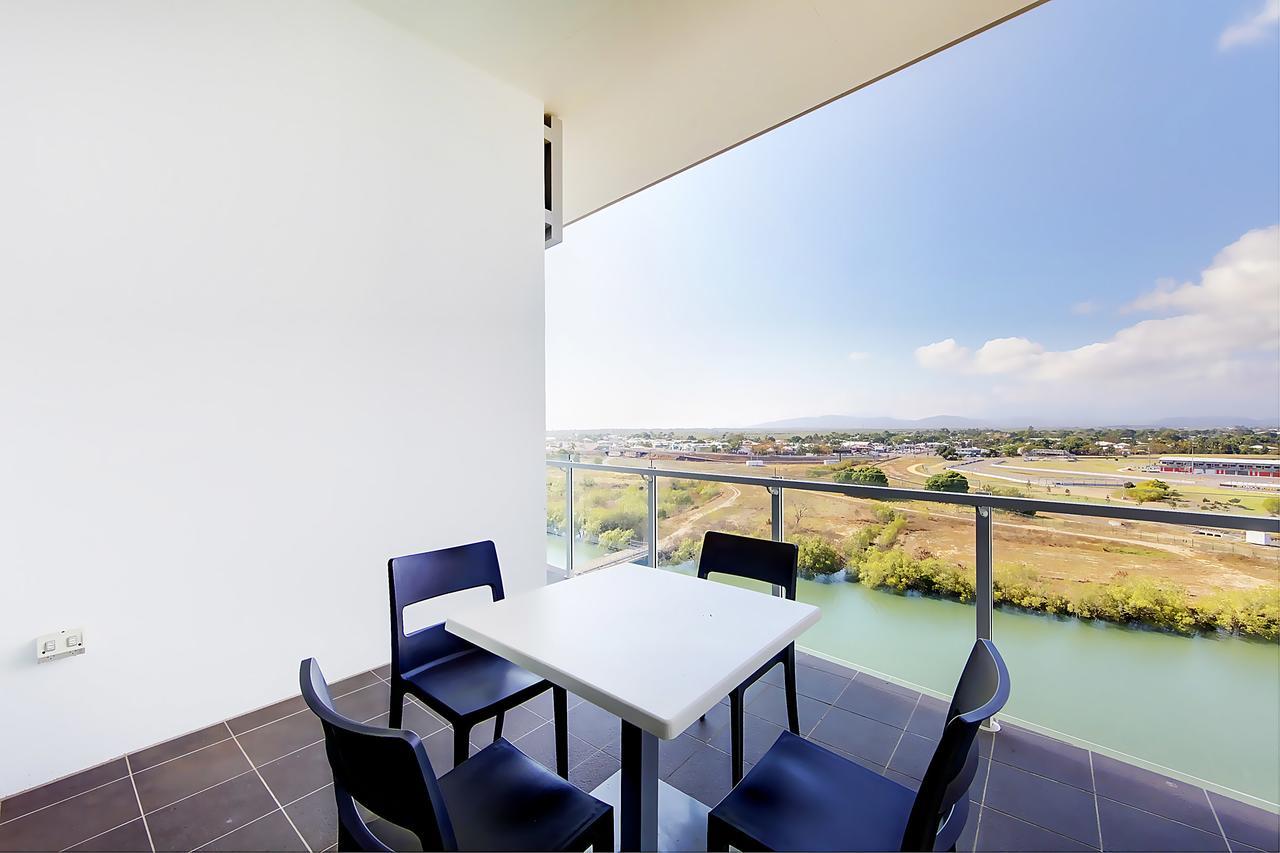 ไดเร็ค โฮเต็ล - โฮลบอร์น แอท เซ็นทรัล Aparthotel ทาวน์วิล ภายนอก รูปภาพ