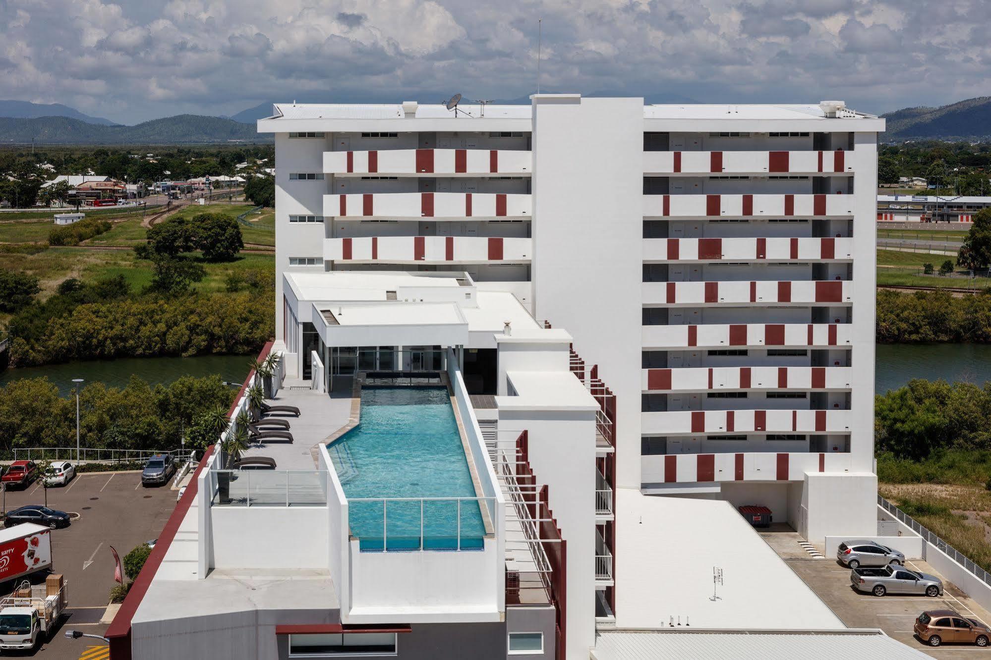 ไดเร็ค โฮเต็ล - โฮลบอร์น แอท เซ็นทรัล Aparthotel ทาวน์วิล ภายนอก รูปภาพ