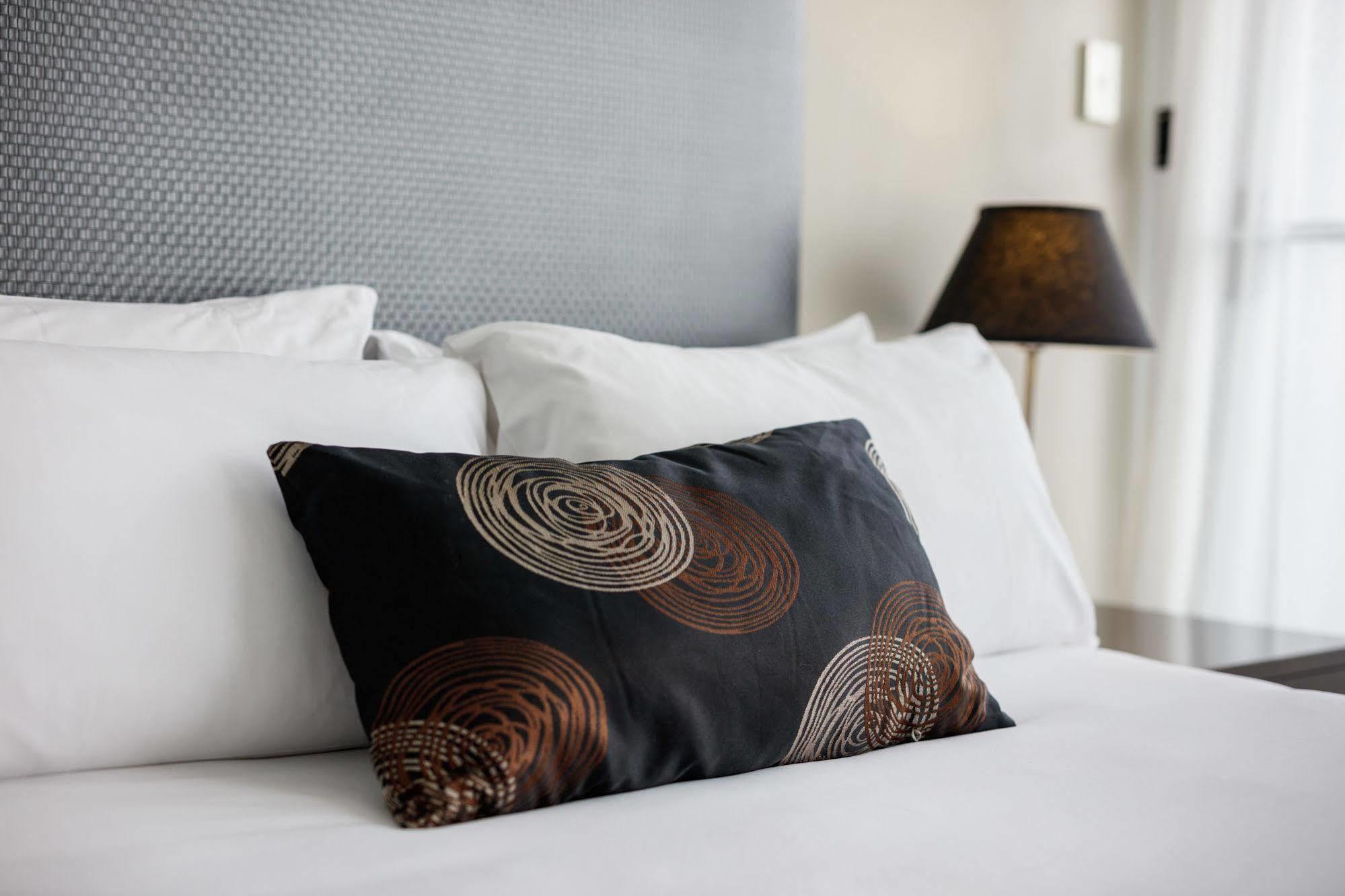 ไดเร็ค โฮเต็ล - โฮลบอร์น แอท เซ็นทรัล Aparthotel ทาวน์วิล ภายนอก รูปภาพ